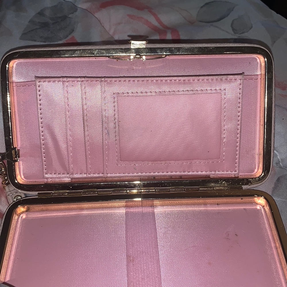 Pink Wallet - Picture 2 of 4